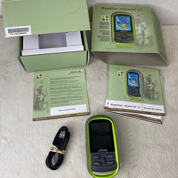 Magellan eXplorist GC Handheld Waterproof GPS Geocaching Device w/User Guides - Picture 1 of 11